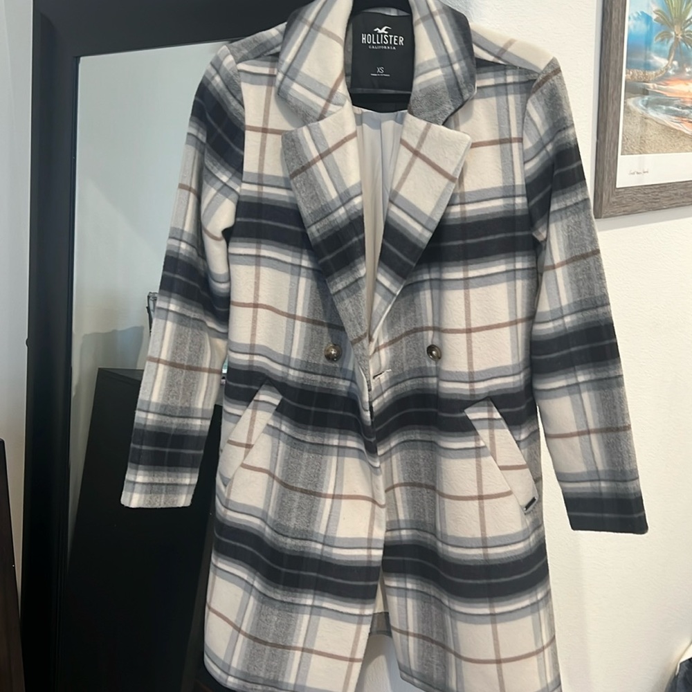 Hollister coat size XS plaid